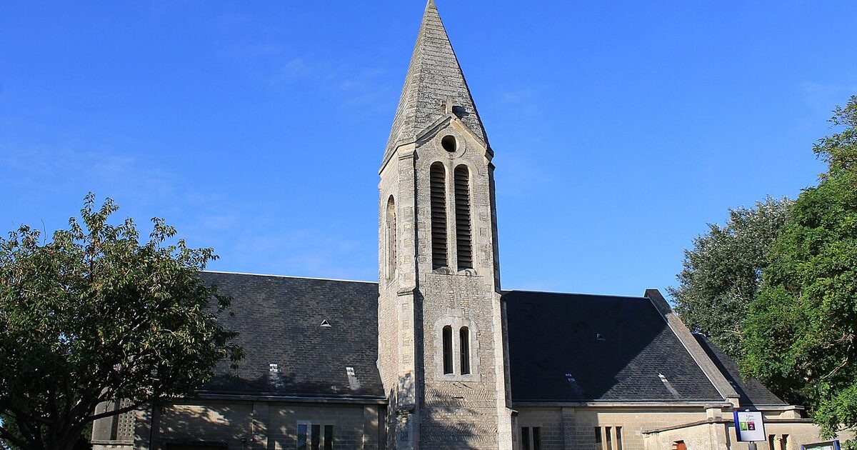 Épron — photo réelle (Wikimedia Commons, Roi.dagobert)