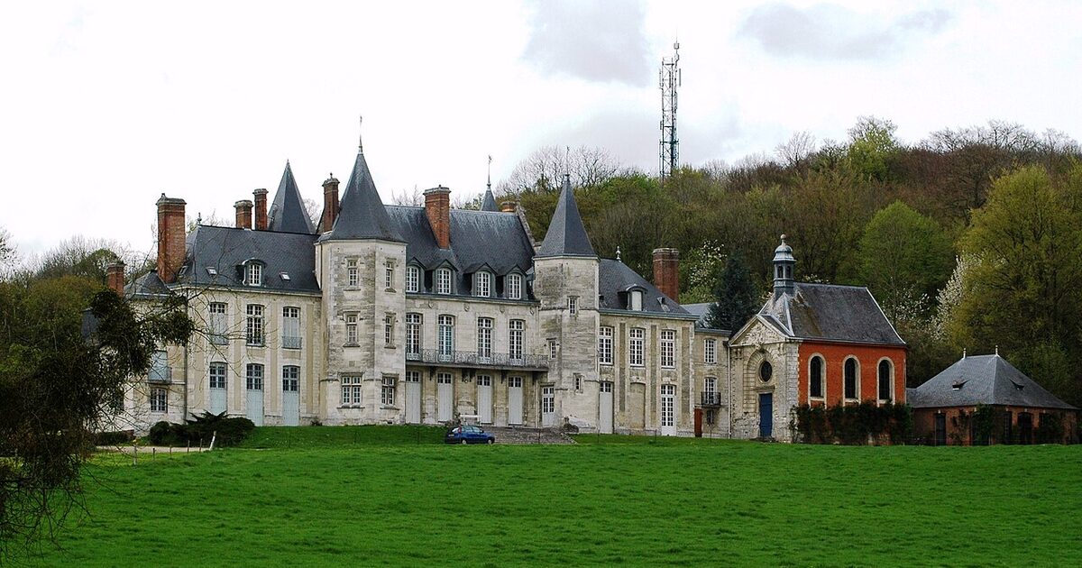 Pavilly — photo réelle (Wikimedia Commons, isamiga76)